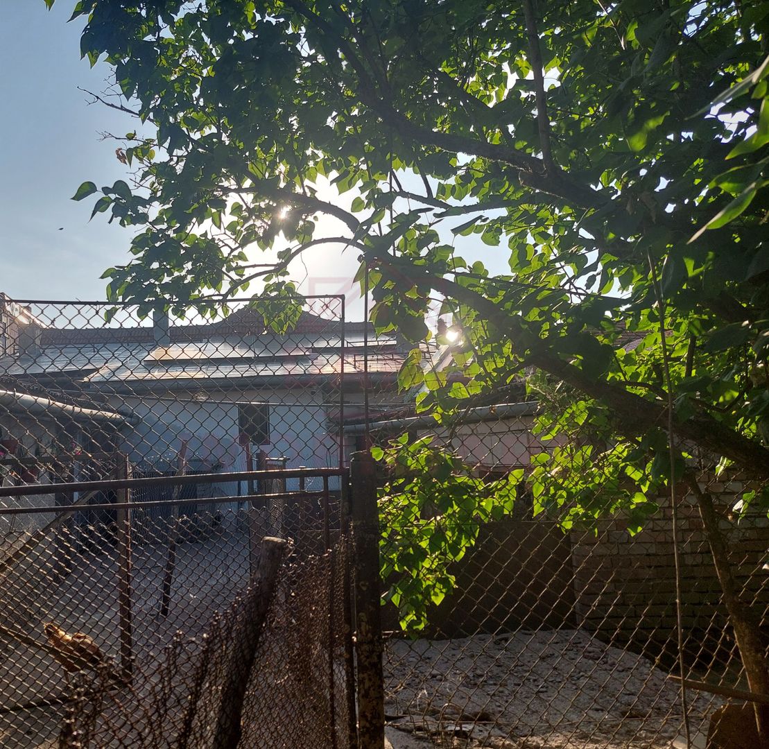 CASĂ 5 CAMERE\ OȚELU-ROȘU\ZONA CIREȘA \ COMISION 0% - Poză 17