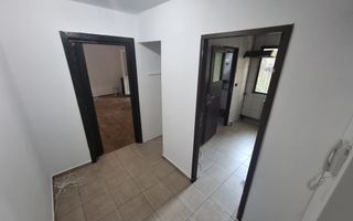 Gh Lazar- Favorit, 3 camere, parter cu centrala proprie - Poză 2