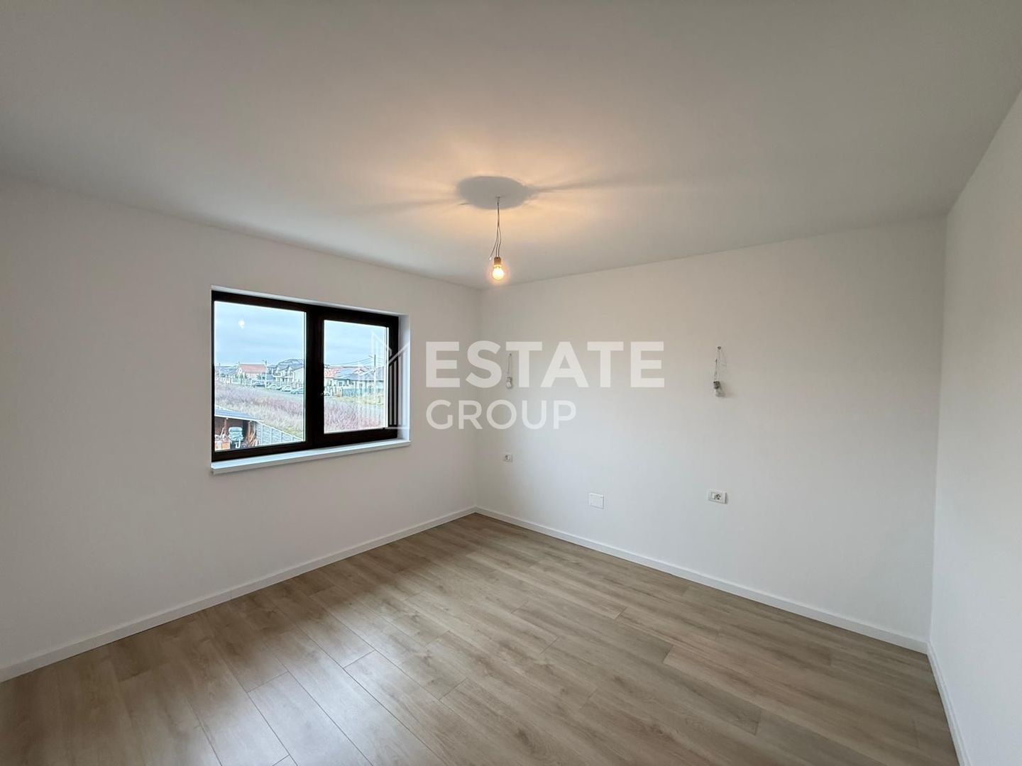 Duplex unit prin camera tehnica Mosnita Noua, pozitie excelenta - Poză 15