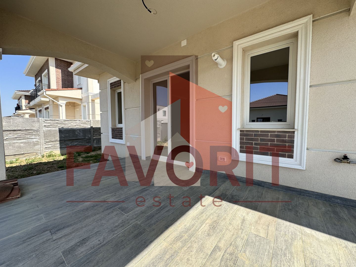 Duplex pe parter. 3 dormitoare. La asfalt - Poză 9