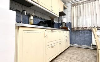 De vanzare apartament 2 camere, Margeanului - Poză 2