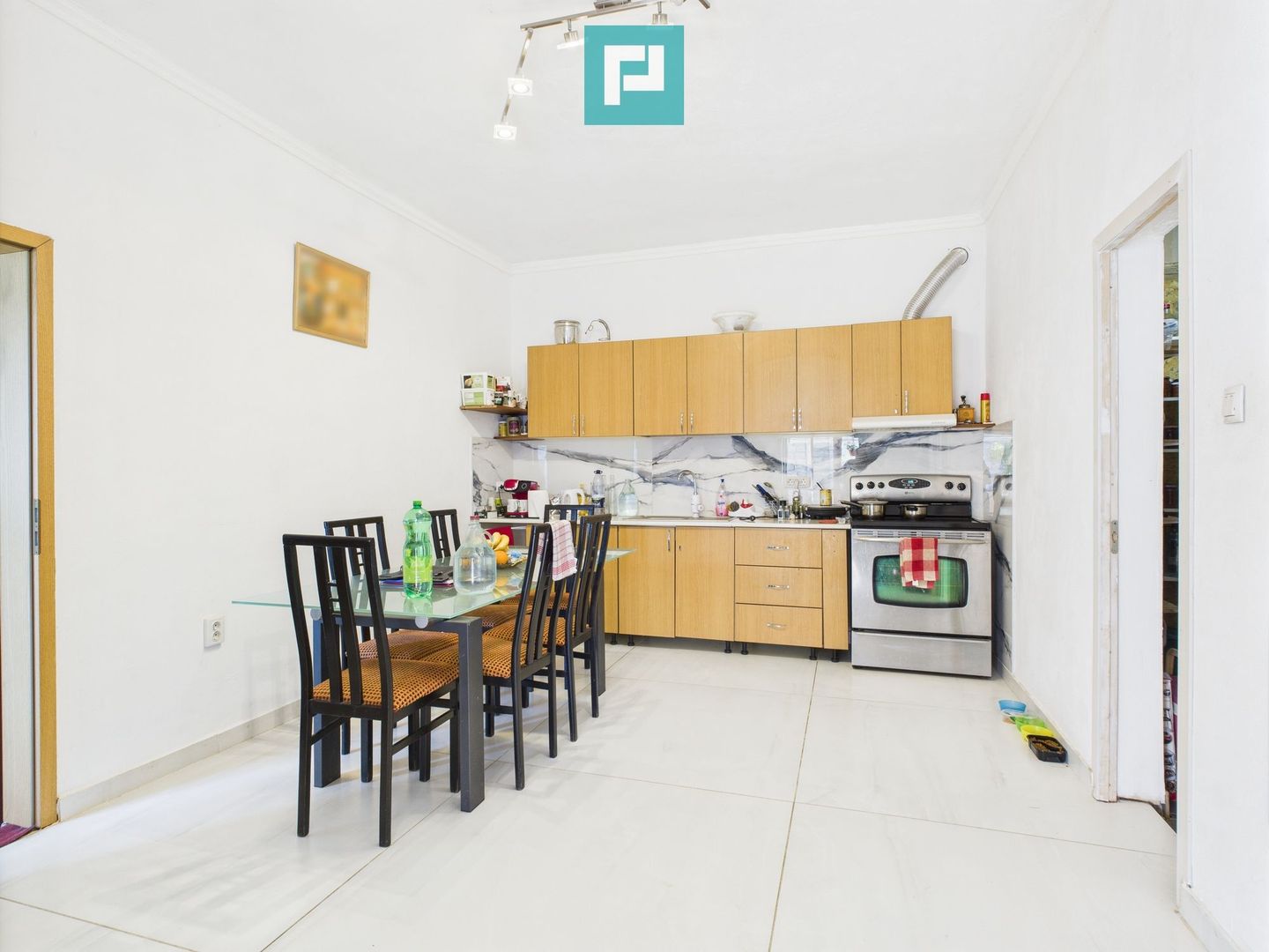 Casă zona centrală  Arad - Poză 1