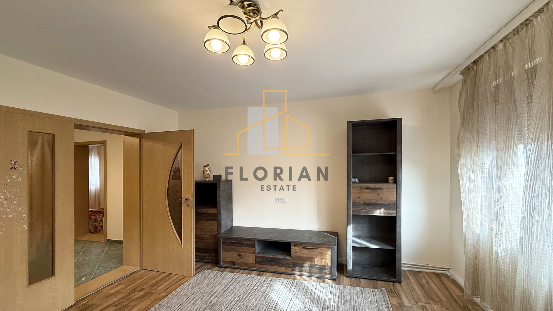 Apartament cu 3 camere in Piata Balcescu - Poză 3