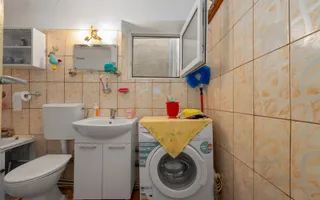 Casă în Roman, din cărămidă - Poză 12