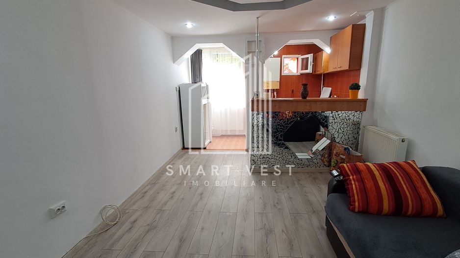 Garsoniera | 27 mp | Parter  | Zona Micro 17 Ostrovului - Poză 1
