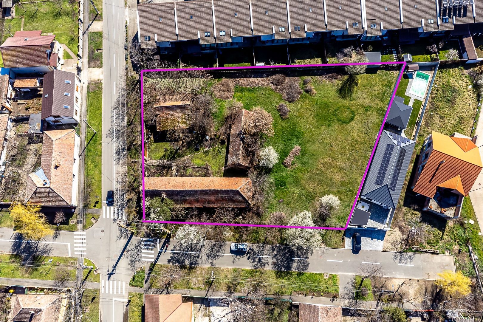 Teren de 2.782 mp. Perfect pentru parcelare și construcție de case - Poză 2