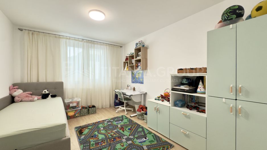 Apartament modern 3 camere, etaj intermediar + parcare - zona Coresi - Poză 7