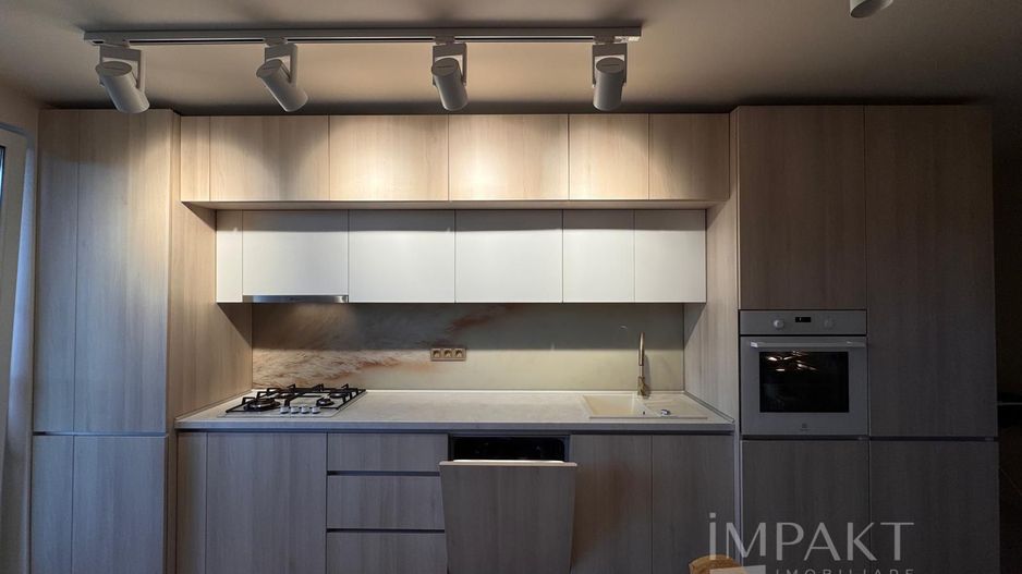 Apartament cu 3 camere de închiriat - Poză 3