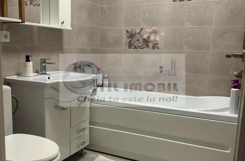 Apartament 1 camera de vanzare Bucium 55 000 euro - Poză 2