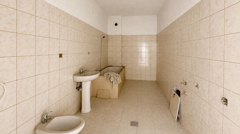 Casă din cărămidă, 6 camere, zona Pârneava, str. Eftimie Murgu - Poză 14