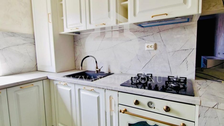 Casă spațioasă, mobilată și utilată în Năvodari Nord-Vest - Poză 4