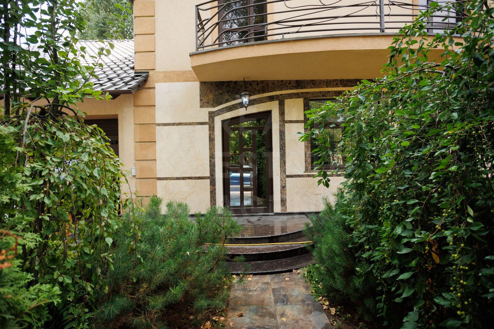 Chirie , casă 180 mp + 6 ari, str. Ghidighici, Buiucani - Poză 27