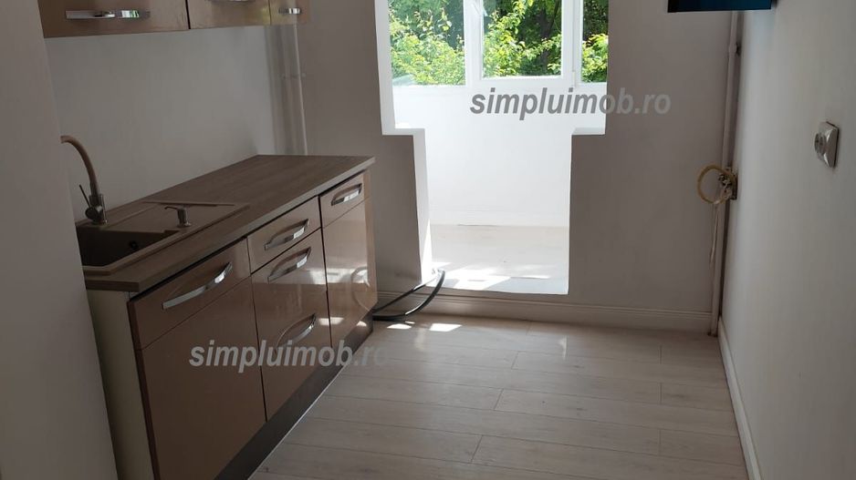 Apartament 3 camere complet renovat situat langa Parcul Drumul Taberei - Poză 5