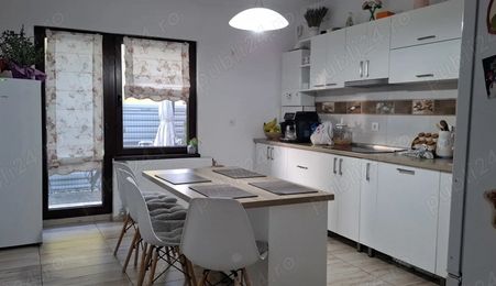 Casa modernă de vânzare - zona Sud