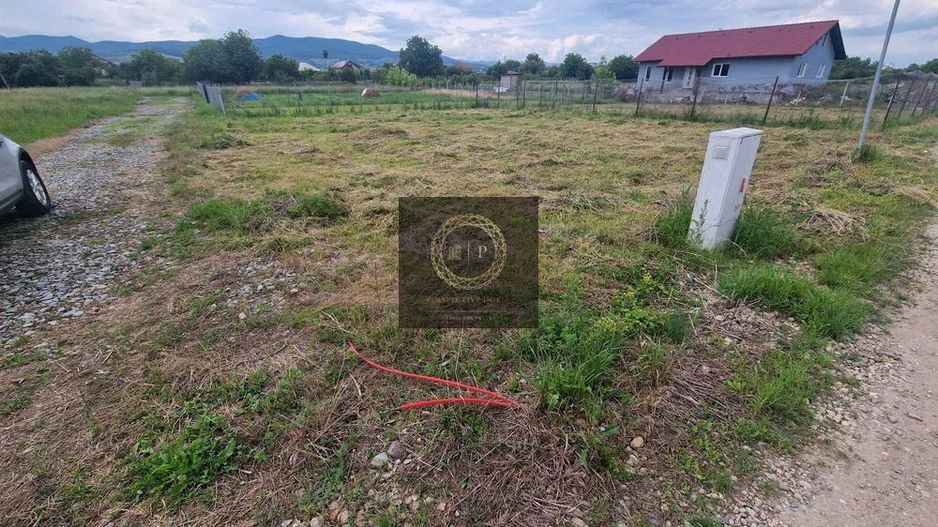 Teren Intravilan 410 mp | Deschidere la 2 strazi | Apa, gaz si curent - Poză 2