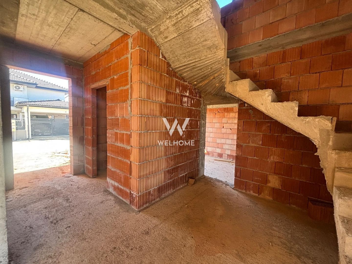 Casa MODERNA cu Garaj si teren 550mp - Poză 1