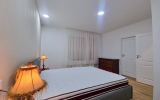 Casa cu 3 camere, curte proprie, renovata complet, Astra - Poză 12