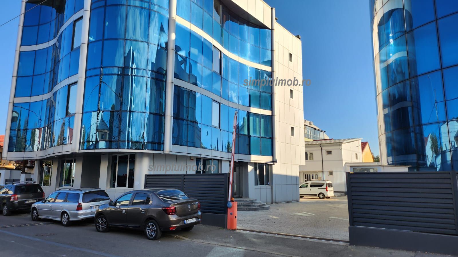 Clădire business de închiriat Bucureștii Noi 1250 cu parcare 850mp - Poză 1