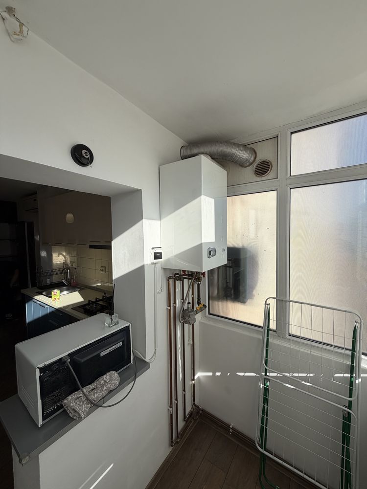 Apartament 2 camere Decomandat cartier 1 Mai - Poză 5