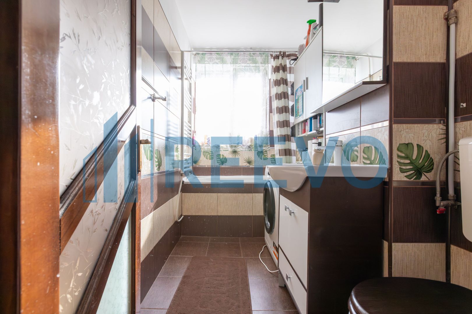 Apartament de vanzare cu doua camere, decomandat - str Cornisa Bistritei Bacau! - Poză 11