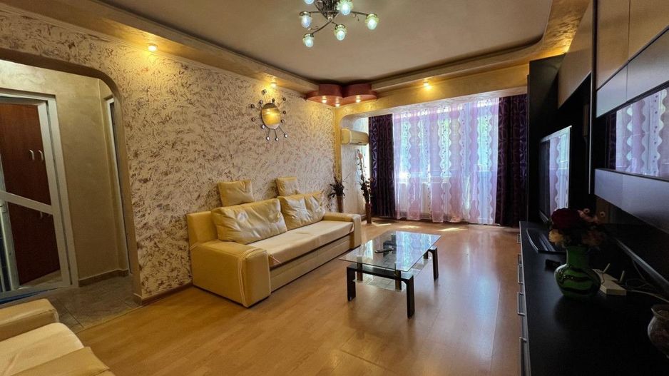 Inel II/Eliberarii - Apartament cu 3 camere situat pe strada Eliberării. - Poză 2