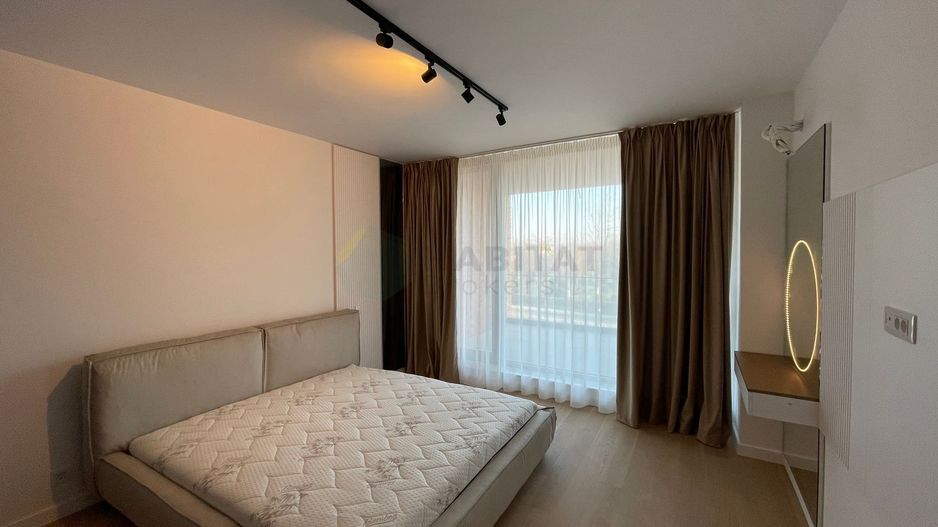 Vila urbana cu gradina langa parc in Tunari - Poză 15