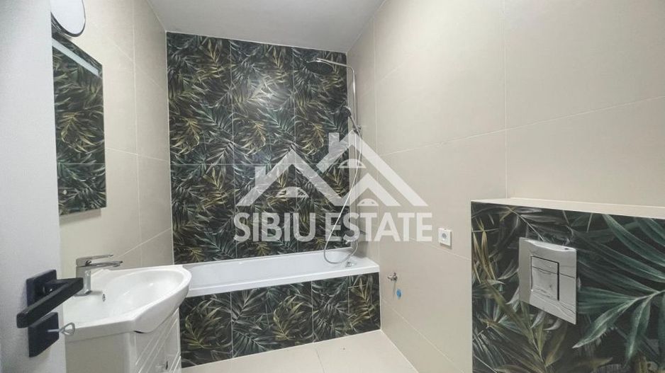 Apartament cu 3 camere, s.utila 70.15 mp.  bloc cu lift-  loc de parcare - Poză 14