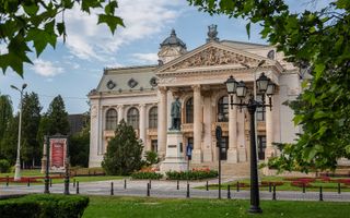 Primaria Iasi- Centru- Filarmonica ! - Poză 3