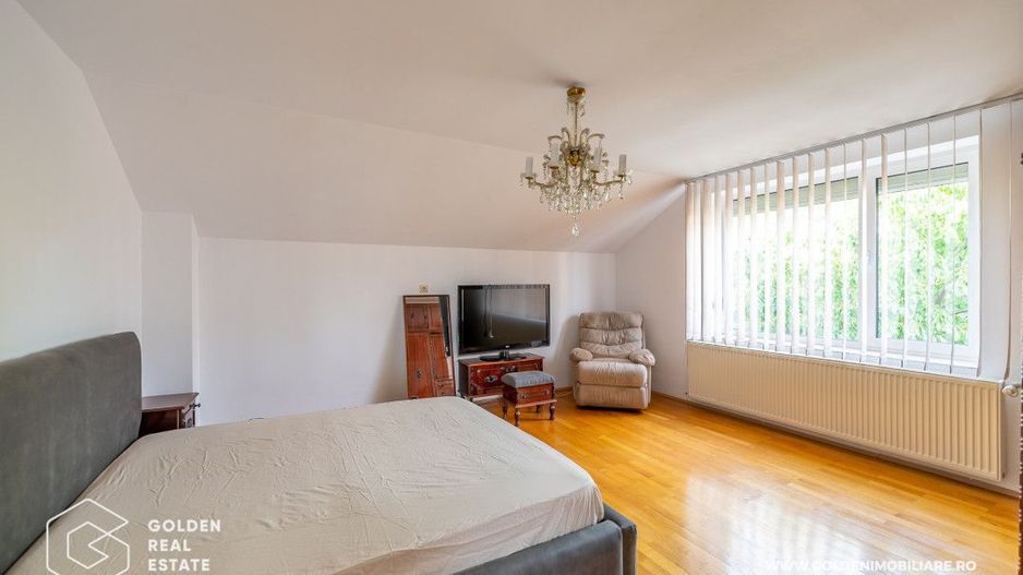 Lux si eleganta intr-o vila excpetionala! Podgoria, 140mp, 5 camere, 2 bai,garaj - Poză 3