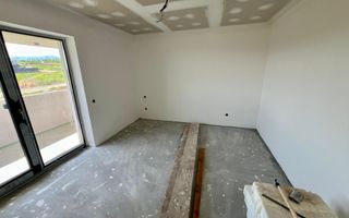 Casa individuala generoasa 5 camere, carport si pivnita curte 500 mp - Poză 6