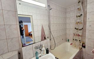 Garsoniera decomandata, etaj intermediar, M-uri - Poză 7