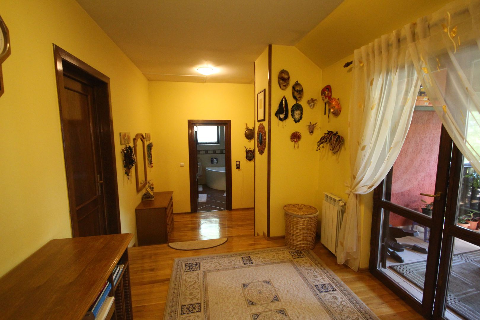 Casa individuala zona Soarelui - Poză 2
