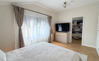 CASA ULTRAMODERNA DE VANZARE IN BERCENI | COMPLET MOBILATA SI UTILATA - Poză 17