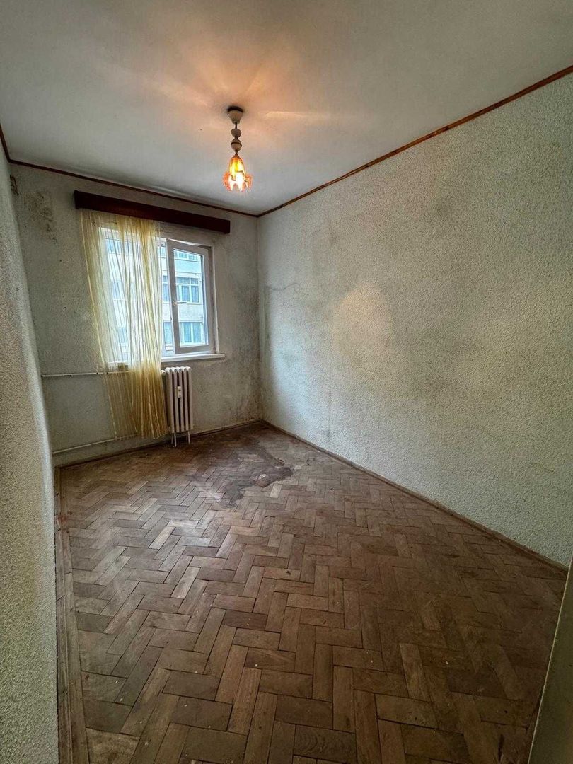Apartament cu 3 camere | Ideal pentru renovare |  George Enescu - Poză 5