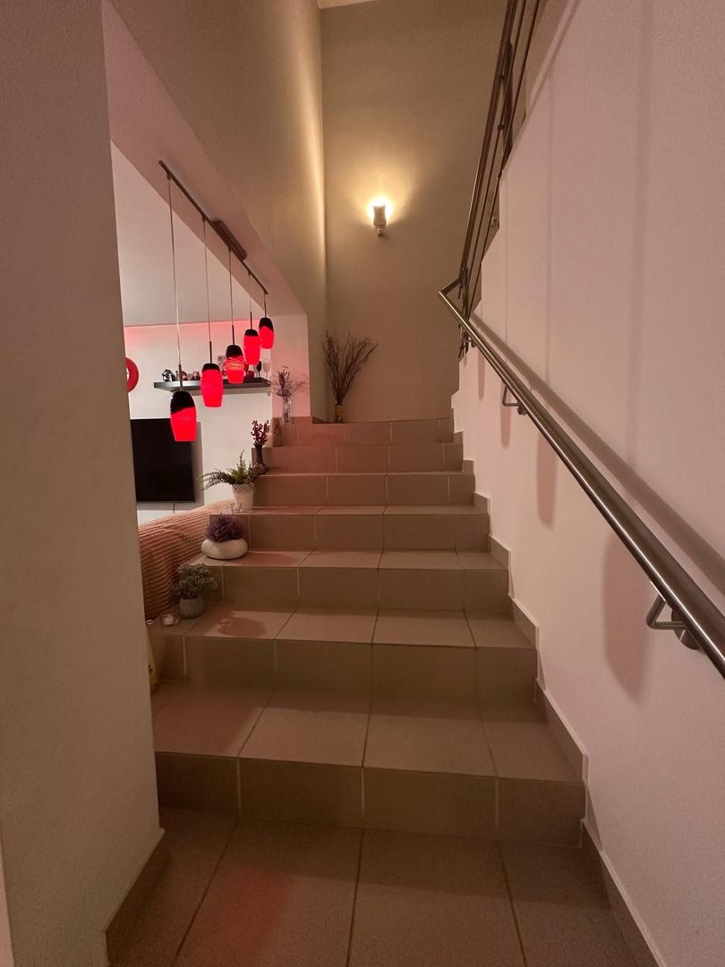 Casă individuală P+1E, construită în 2013–zonă liniștită, exclusiv de case - Poză 13