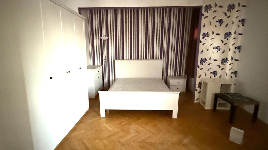 VANZARE Apartament cu 4 camere in zona Dacia - Poză 1