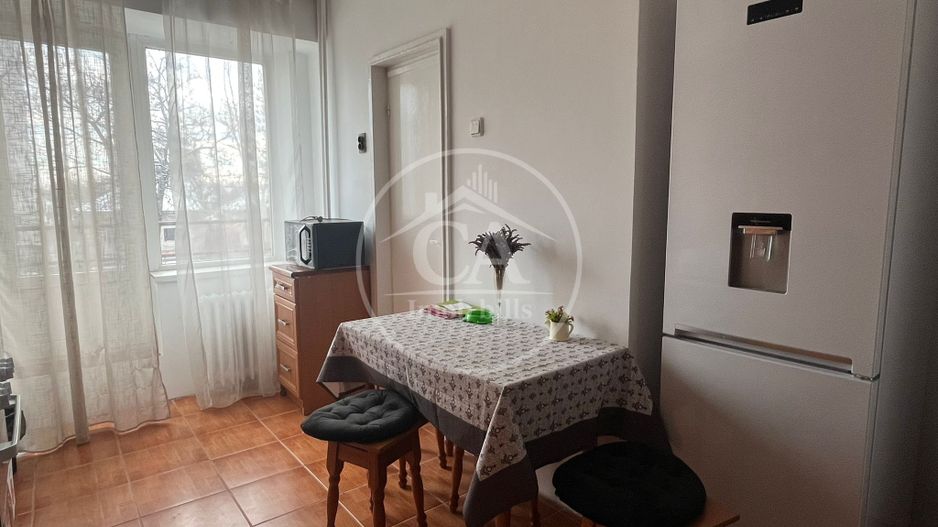 Apartament cu 3 camere de vânzare in zona Cantemir, Oradea - Poză 6