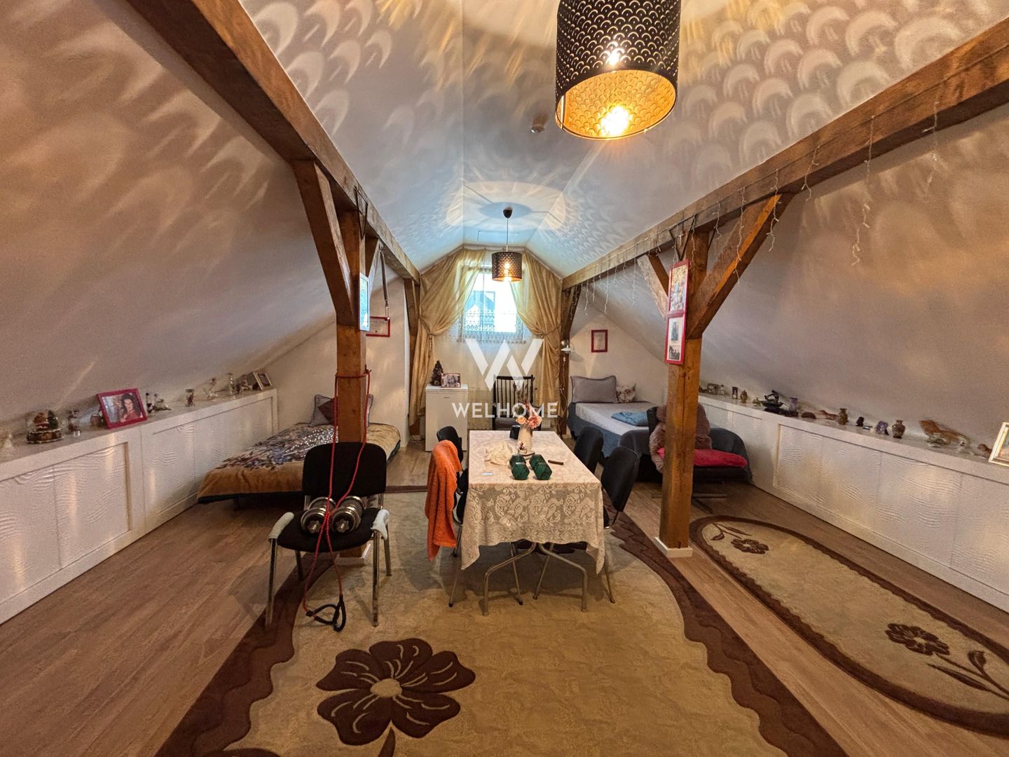 Casă amenajată de designer, garaj și pod locuibil - Șelimbăr - Poză 45