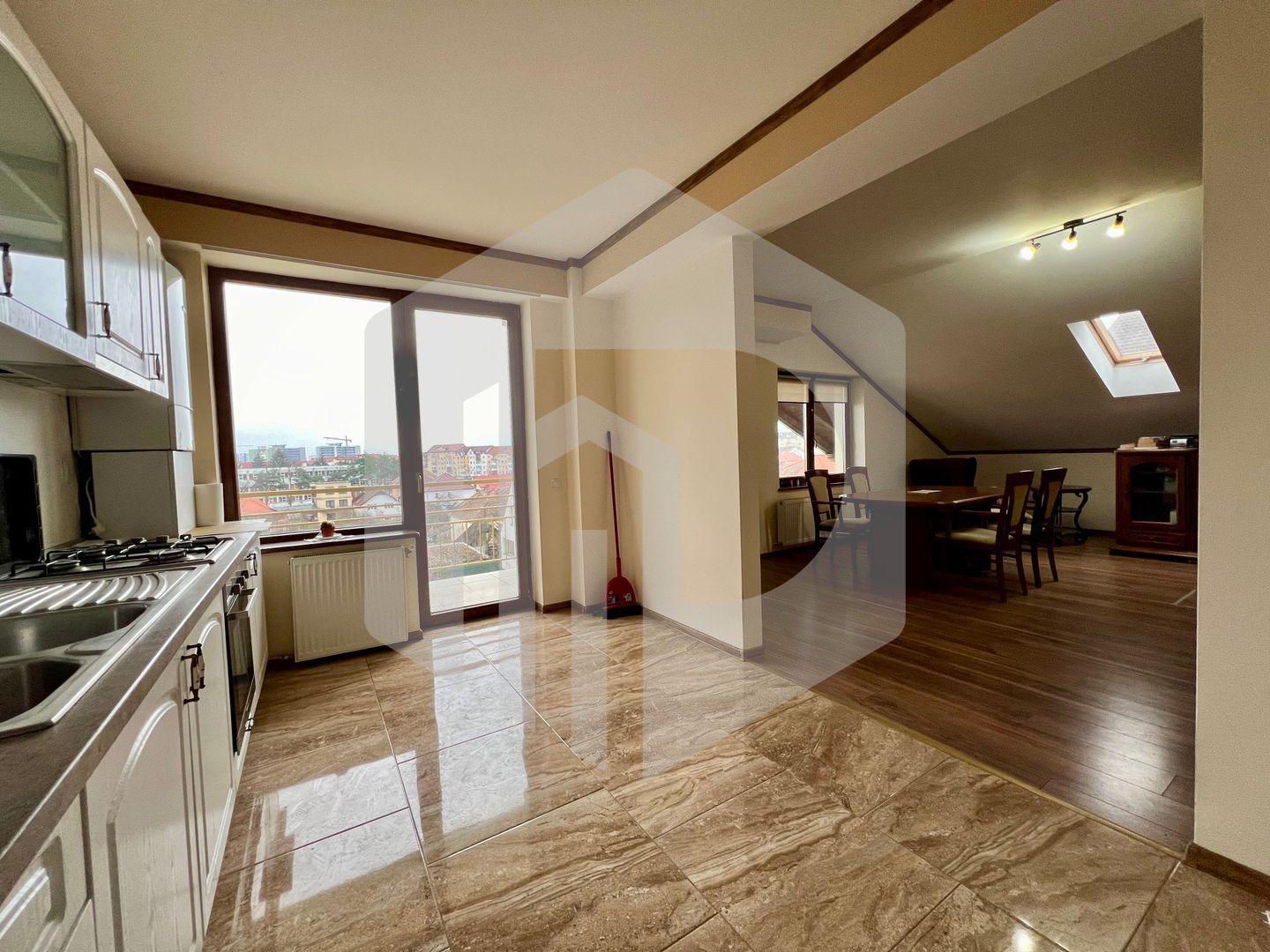 Apartament|4 camere | zona Calea Dumbravii | Lift | Parcare subterana - Poză 6