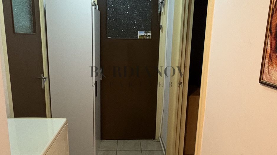 Apartament cu 3 camere de vânzare - 1 Decembrie 1918 - Sector 3 - Poză 11