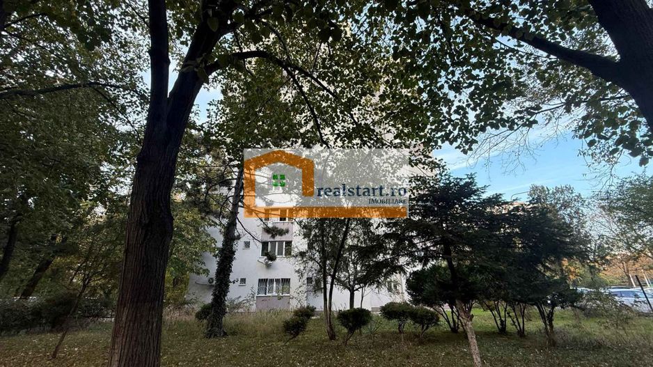 Bloc anvelopat, Romancierilor, toate instalatiile noi, 2 lifturi - Poză 18