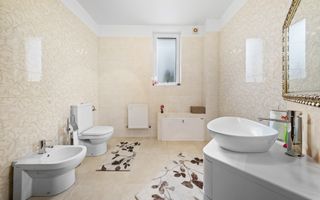 Vila cu teren de 1081 mp in cartierul Andrei Muresanu! - Poză 9