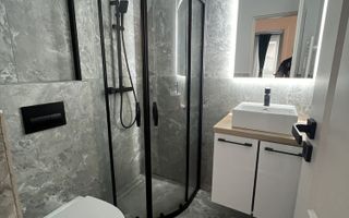 Vand apartament 2 camere - Poză 2