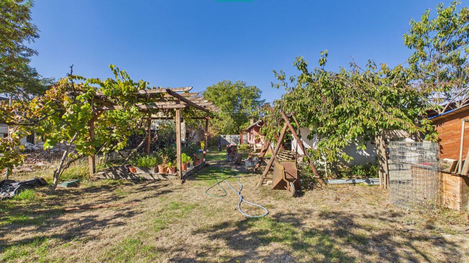 Casă cu 3 dormitoare în Bătania - Poză 15