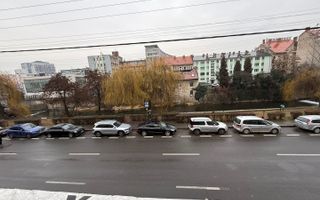 Apartament spatios cu 3 camere in zona Centrala - Poză 6