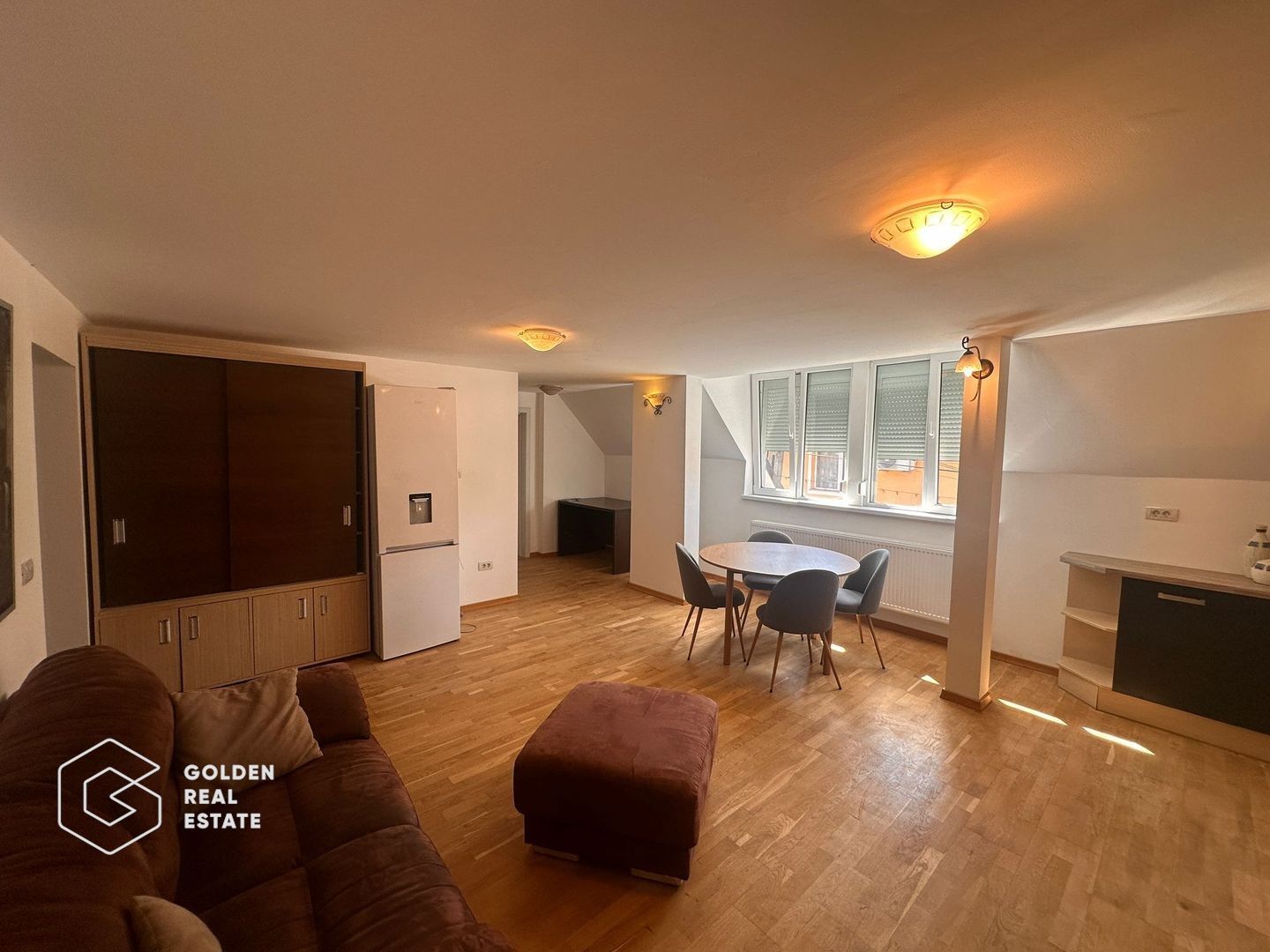 Apartament superb, 3 camere, 2 bai, prima inchiriere, et1/1 Micalaca - Poză 1