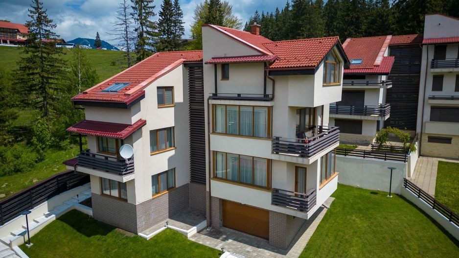Vilă exclusivista 6 camere/ Panorama/Trei Brazi, Predeal - Poză 1