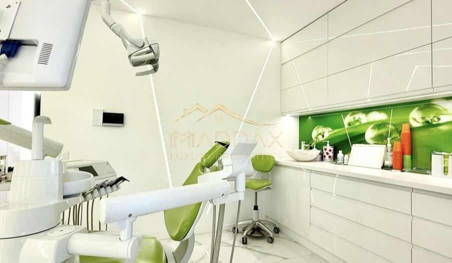 Cabinet Stomatologic**Complet Echipat**Parter//Sector 2 - Poză 13