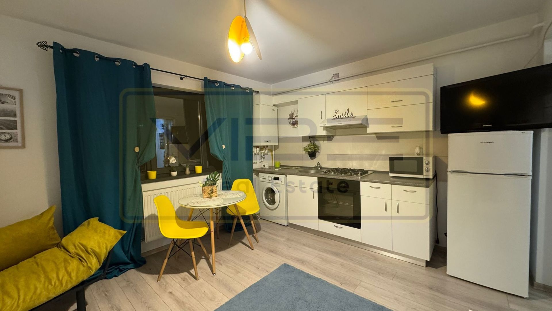Garsoniera moderna imobil nou Baza 3 - 15 min Centru - Poză 2
