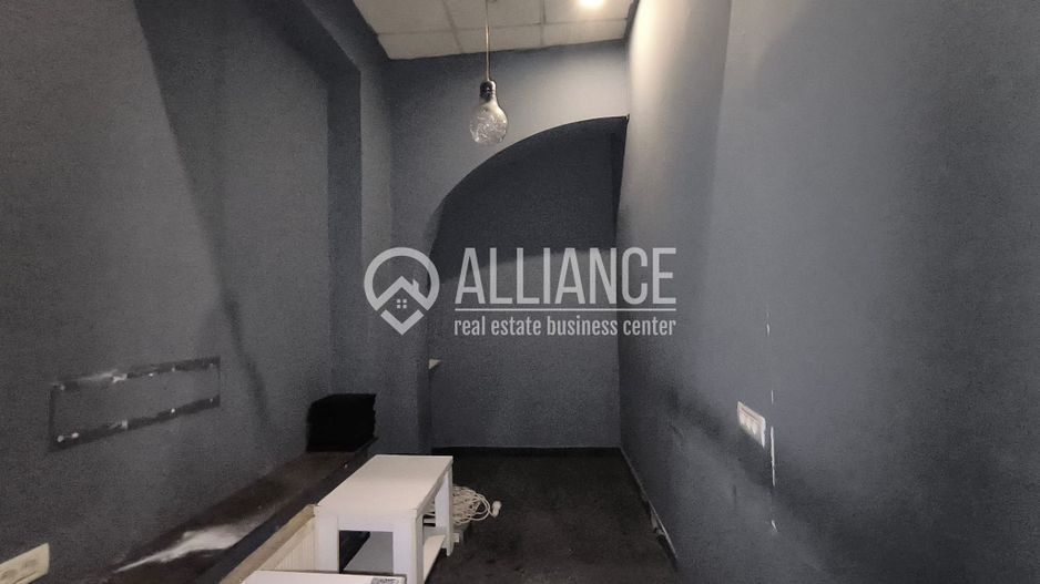 CENTRU TEPES VODA (cod03)- Casa idela pentru birouri ! - Poză 25